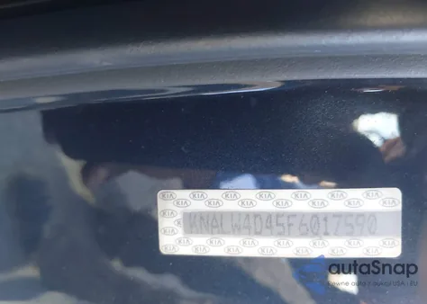 2015 Kia K900 Luxury z USA, uszkodzony, nr VIN KNALW4D45F6017590